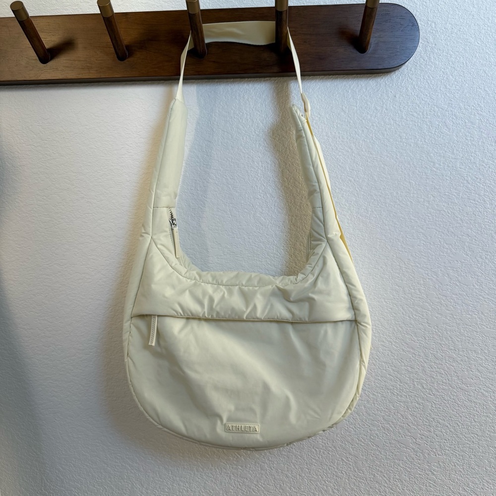 Like new Athleta medium crossbody bag